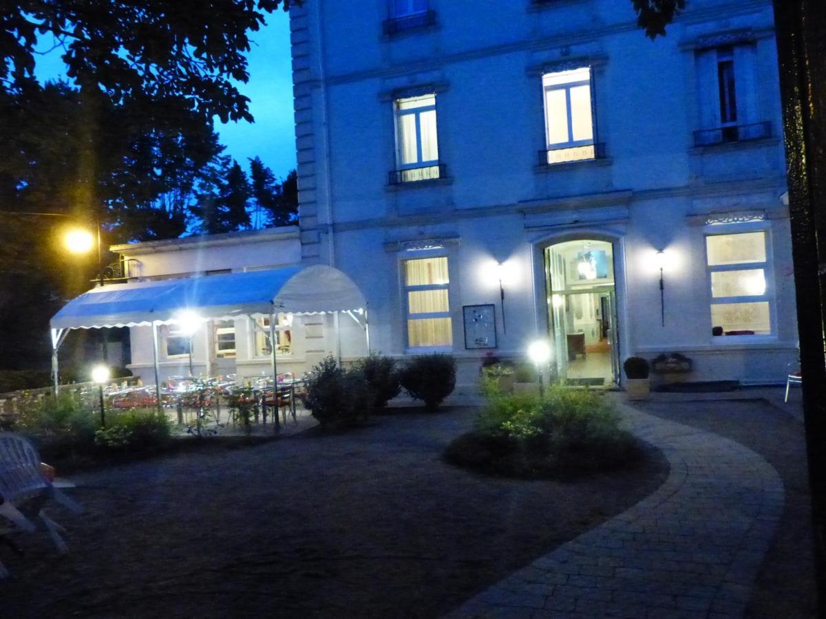Hotel Des Thermes Bourbon-lʼArchambault 外观 照片
