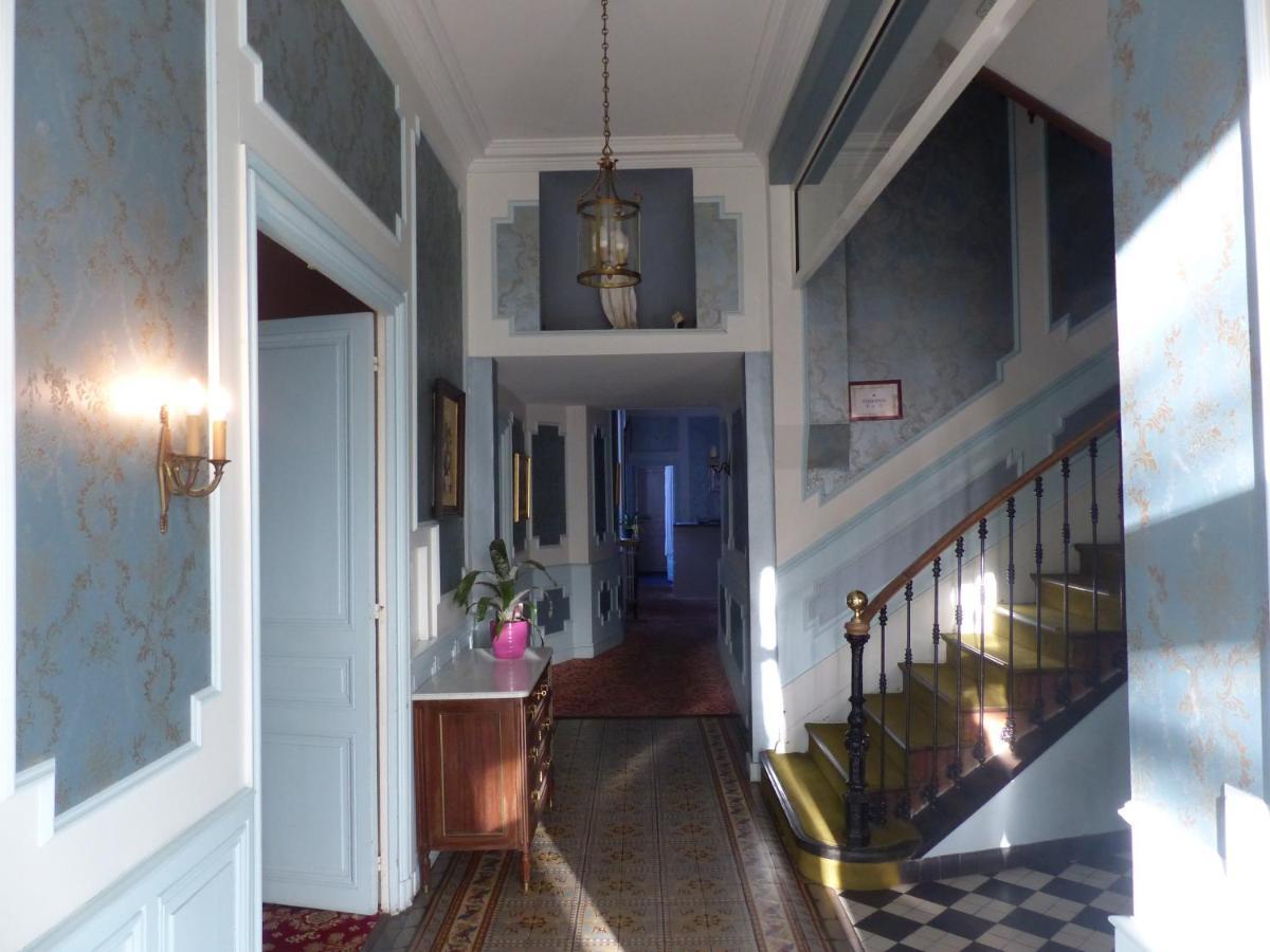 Hotel Des Thermes Bourbon-lʼArchambault 外观 照片
